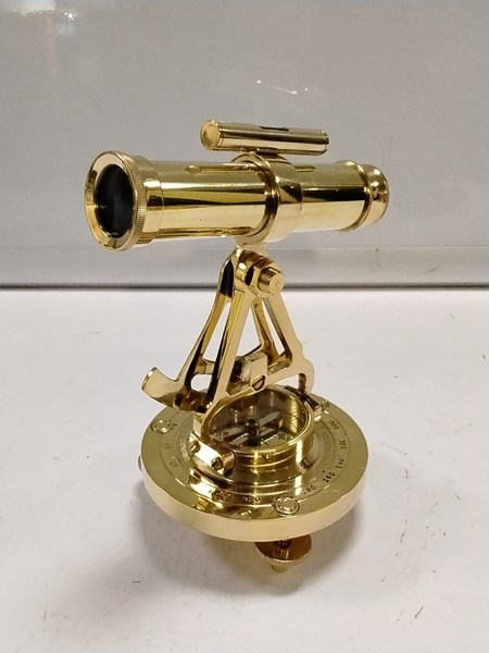 Lot 1092 - SEXTANT