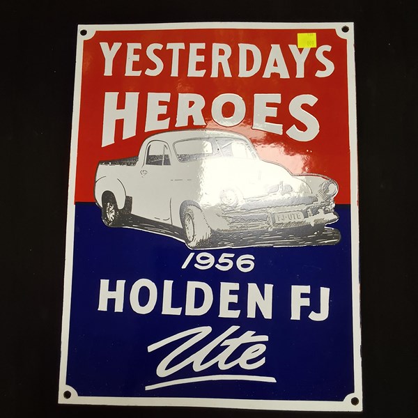 Lot 1085 - ENAMEL SIGN