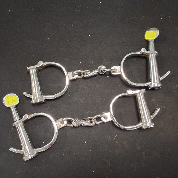 Lot 1255 - HAND CUFFS