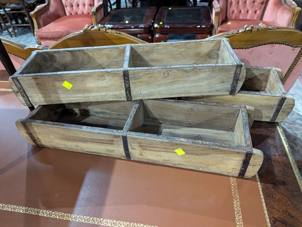 Lot 279 - PLANTERS