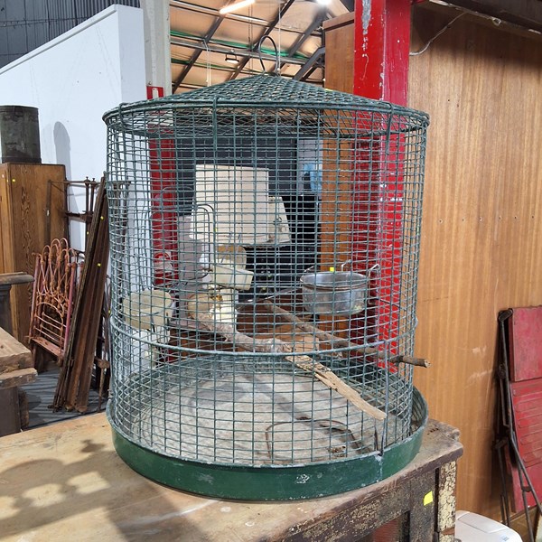 Lot 224 - BIRD CAGE