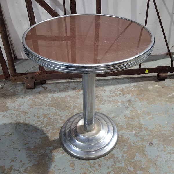 Lot 61 - SIDETABLE