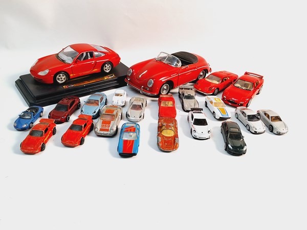 Lot 1200 - TOY CARS