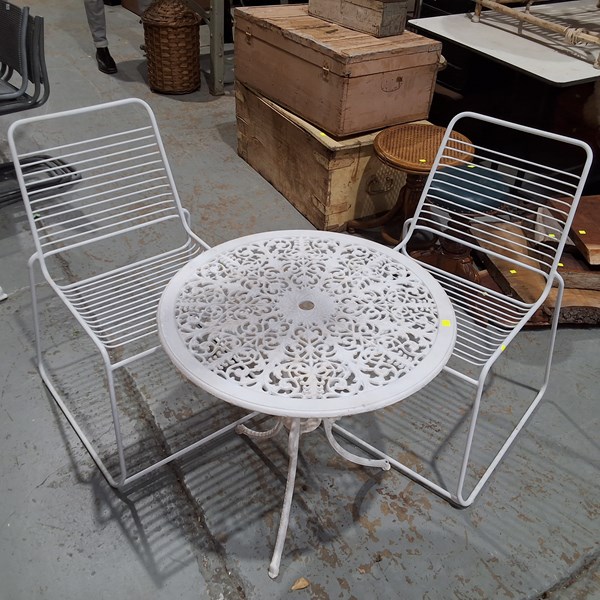 Lot 329 - PATIO TABLE AND CHAIRS