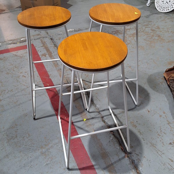 Lot 125 - BARSTOOLS