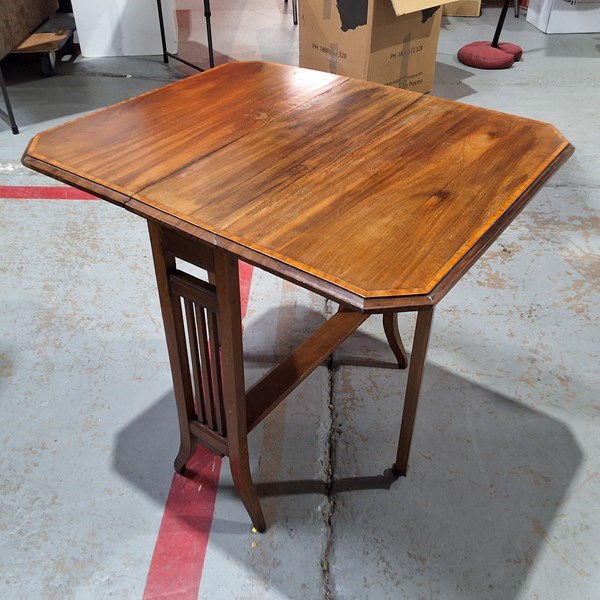 Lot 192 - DROPSIDE TABLE