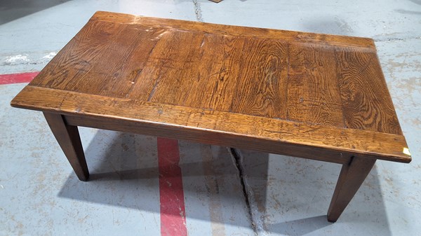 Lot 267 - COFFEE TABLE