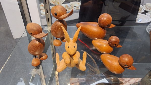 Lot 1155 - TIMBER ANIMALS