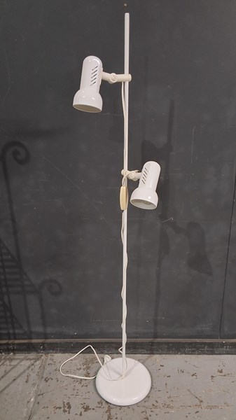 Lot 278 - FLOOR LAMP