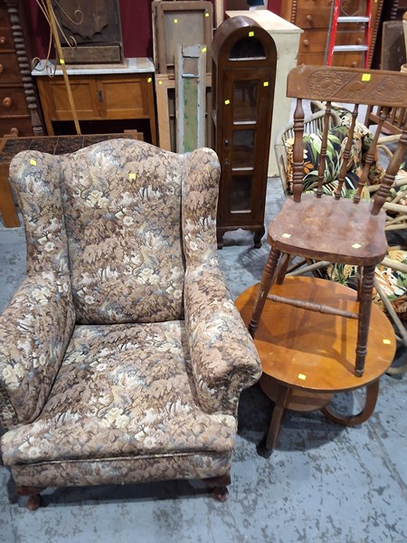 Lot 214 - FURNITURE LOT