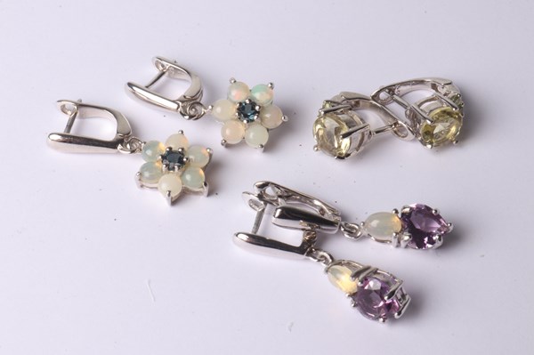 Lot 1049 - SILVER GEMSTONE EARRINGS