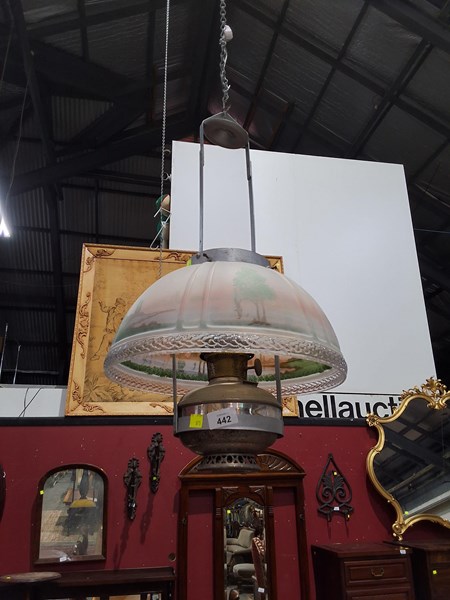 Lot 442 - KEROSENE LAMP