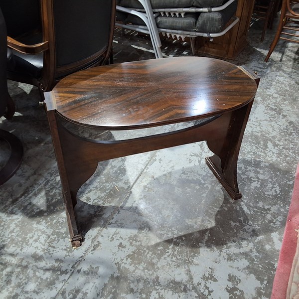 Lot 318 - OCCASIONAL TABLE