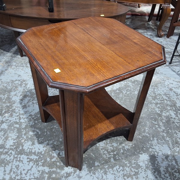 Lot 281 - SIDE TABLE