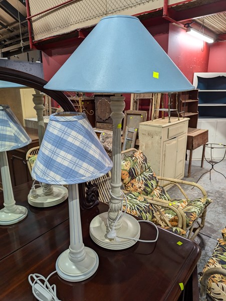 Lot 281 - LAMPS