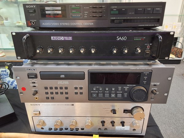 Lot 1362 - STEREO LOT