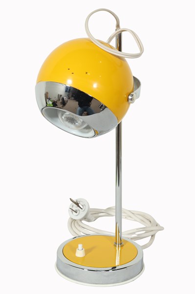 Lot 203 - EYEBALL DESK LAMP