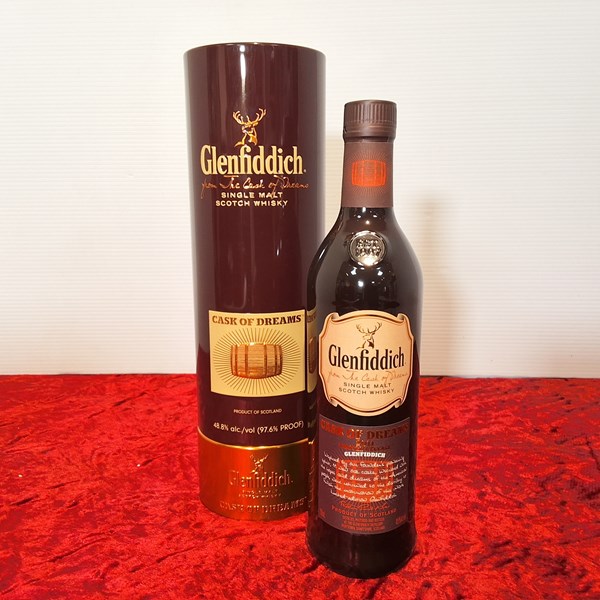 Lot 84 - GLENFIDDICH CAK OF DREAMS WHISKY