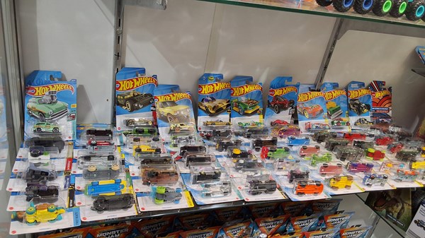 Lot 1446 - HOT WHEELS