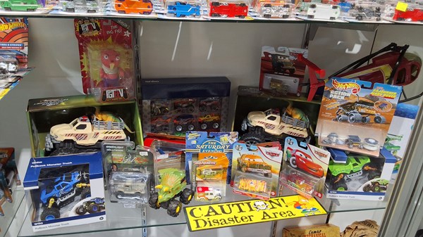 Lot 1443 - TRUCKS AND TOYS