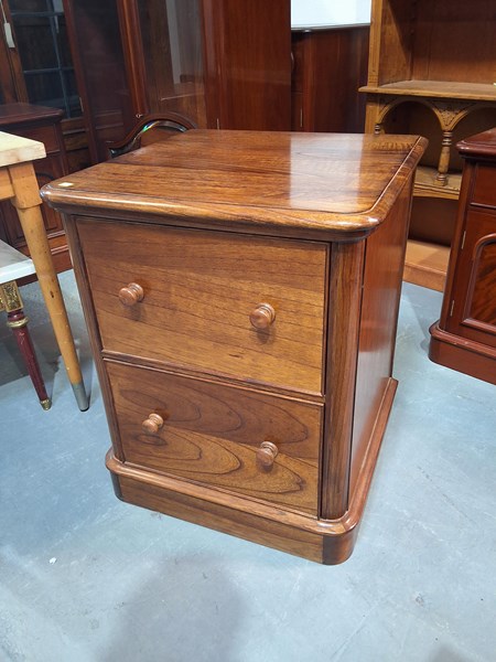 Lot 150 - FILING CABINET