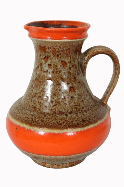 Lot 136 - POTTERY VASE