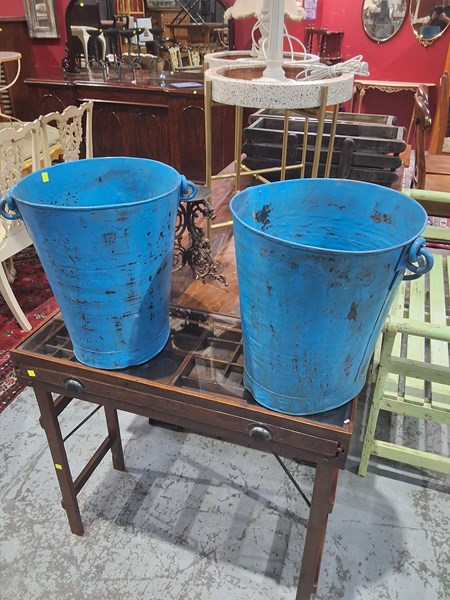 Lot 62 - BUCKETS