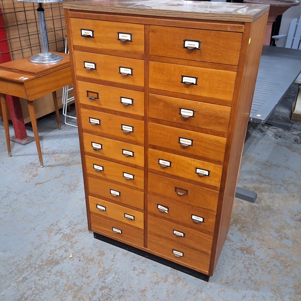 Lot 289 - FILING CABINET