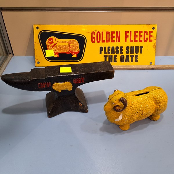 Lot 1257 - GOLDEN FLEECE COLLECTABLES