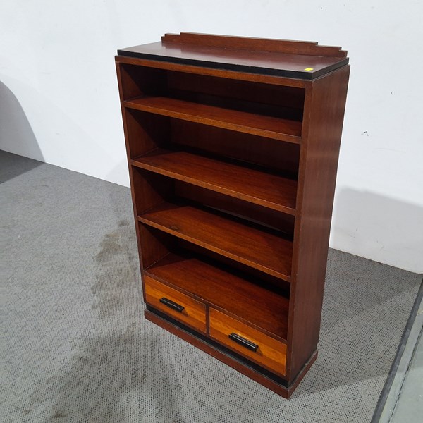 Lot 168 - BOOKSHELF