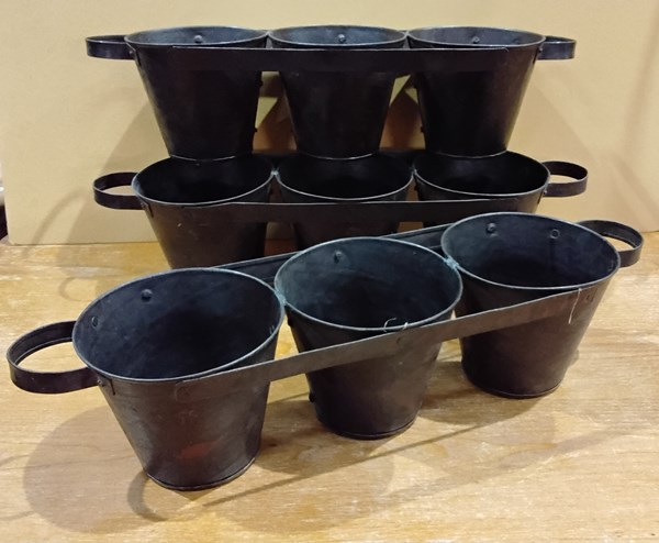 Lot 104 - POT PLANT HOLDERS