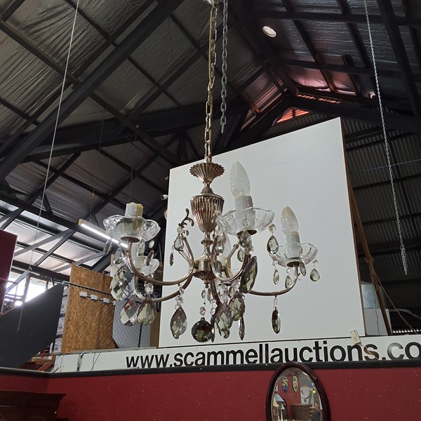 Lot 20 - CHANDELIER