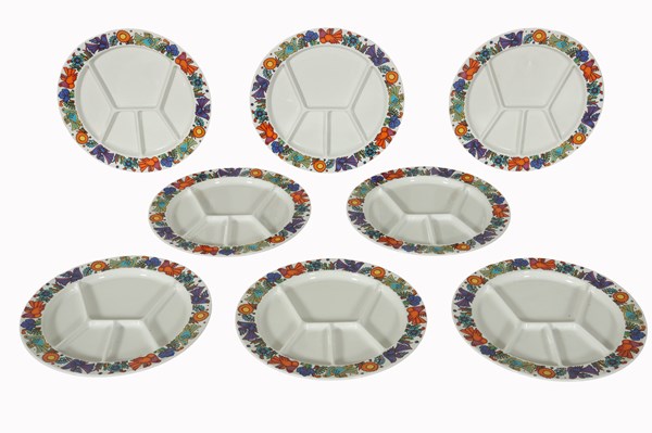 Lot 36 - ACAPULCO DINNERWARE