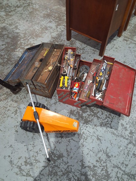 Lot 252 - TOOL BOXES