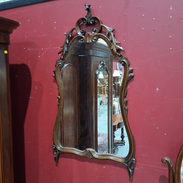 Lot 3 - MIRROR