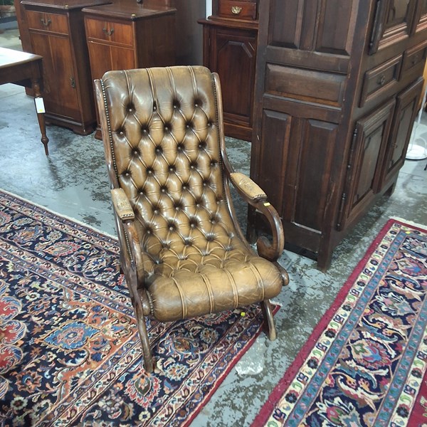 Lot 14 - SLIPPER CHAIR