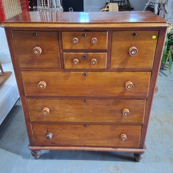 Lot 50 - CHEST OF DRAWERS