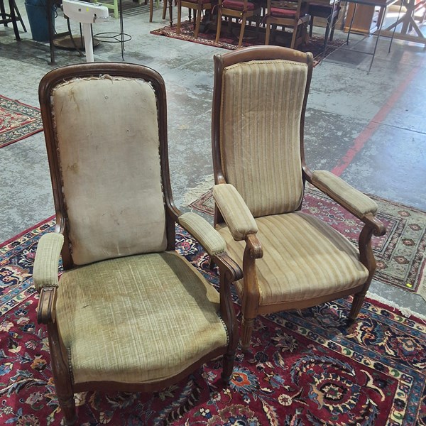 Lot 47 - CHAIRS