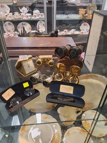 Lot 1212 - OPERA GLASSES & SPECTICALS