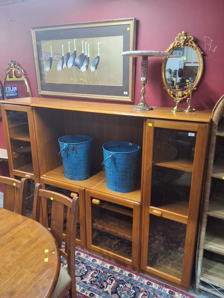 Lot 87 - ENTERTAINMENT UNIT