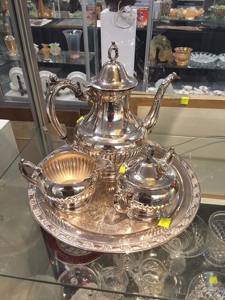 Lot 1297 - ONEIDA COFFEE SET