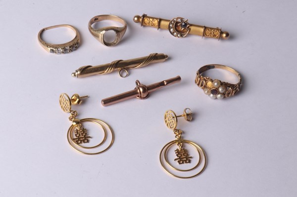 Lot 1026 - JEWELLERY