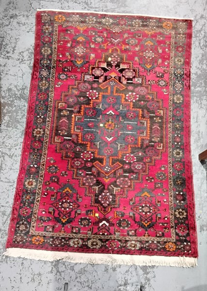 Lot 142 - RUG