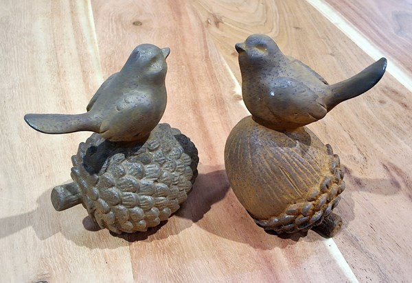 Lot 4 - BIRD ORNAMENTS