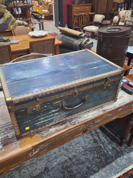 Lot 167 - CABIN TRUNK