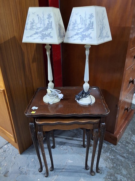 Lot 364 - LAMPS AND NEST