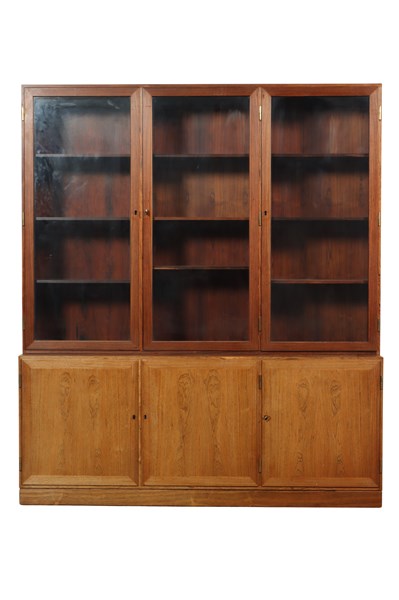 Lot 193 - ROSEWOOD BOOKCASE