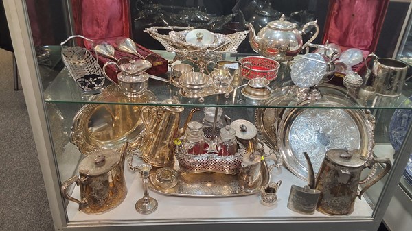 Lot 1153 - SILVERPLATE WARES