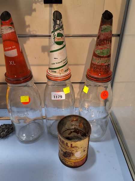 Lot 1179 - OIL BOTTLES