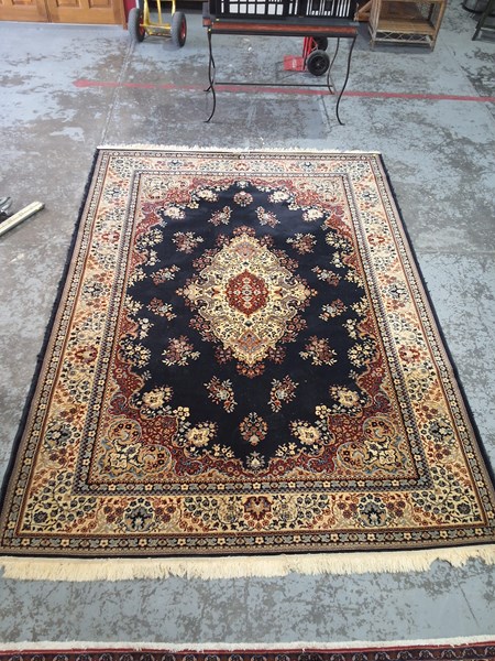 Lot 127 - RUG